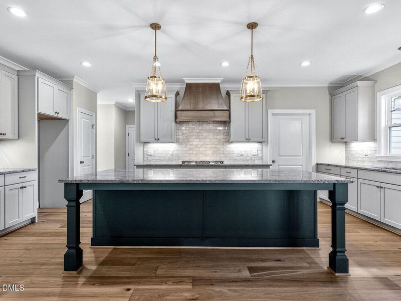 013-1280x960-kitchen