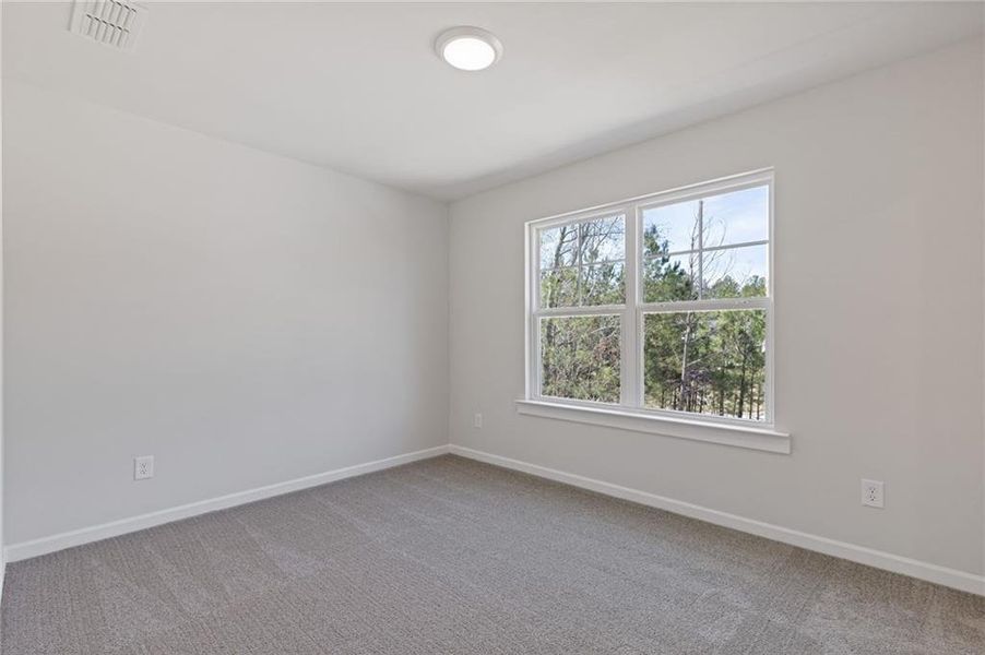 Spacious, unfurnished interior of a new home in High Shoals, Dallas (Image 17).