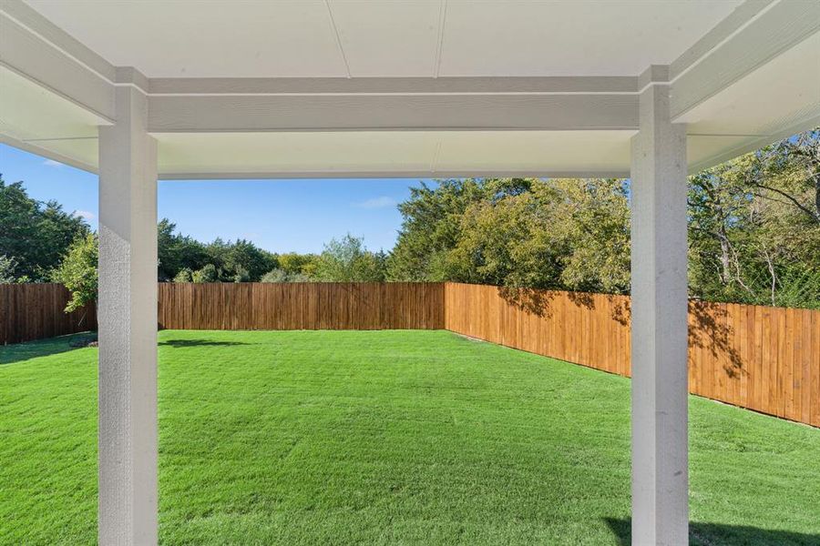 Exterior details and patio area of a home in Caldwell Lakes, Dallas (Image 2). Exterior details and patio area of a home in Caldwell Lakes, Dallas (Image 2).