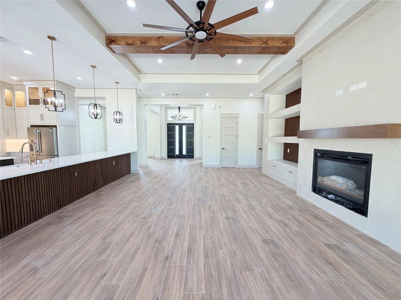 Spacious, unfurnished interior of a new home in , Washington (Image 22).