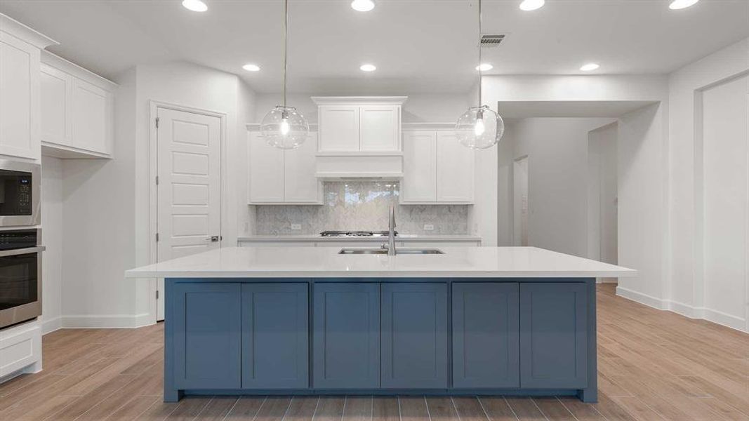 Furnished interior view inside a new home in Hillstead, Lavon (Image 7).
