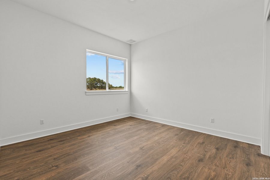 Spacious, unfurnished interior of a new home in , La Vernia (Image 23).