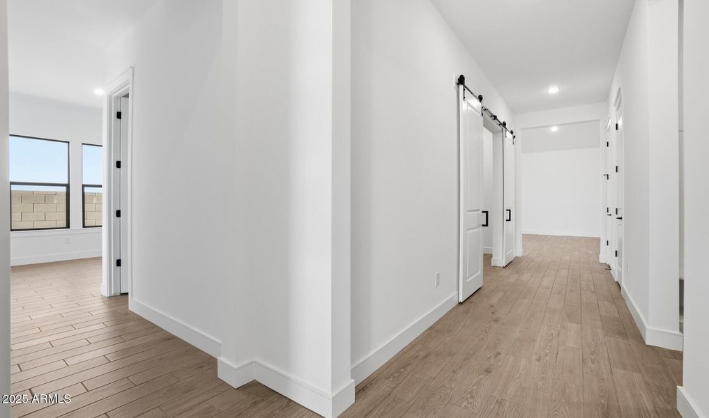 Edgewood Estates Lot #157 Foyer (2) (Lar