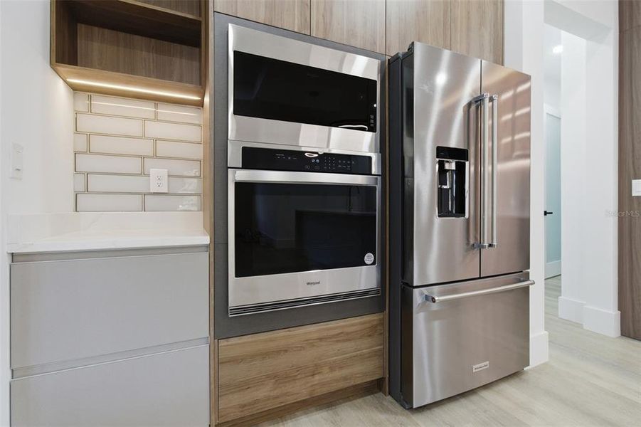 Close-up of interior finishes inside a home in , Dunnellon (Image 11). Close-up of interior finishes inside a home in , Dunnellon (Image 11).
