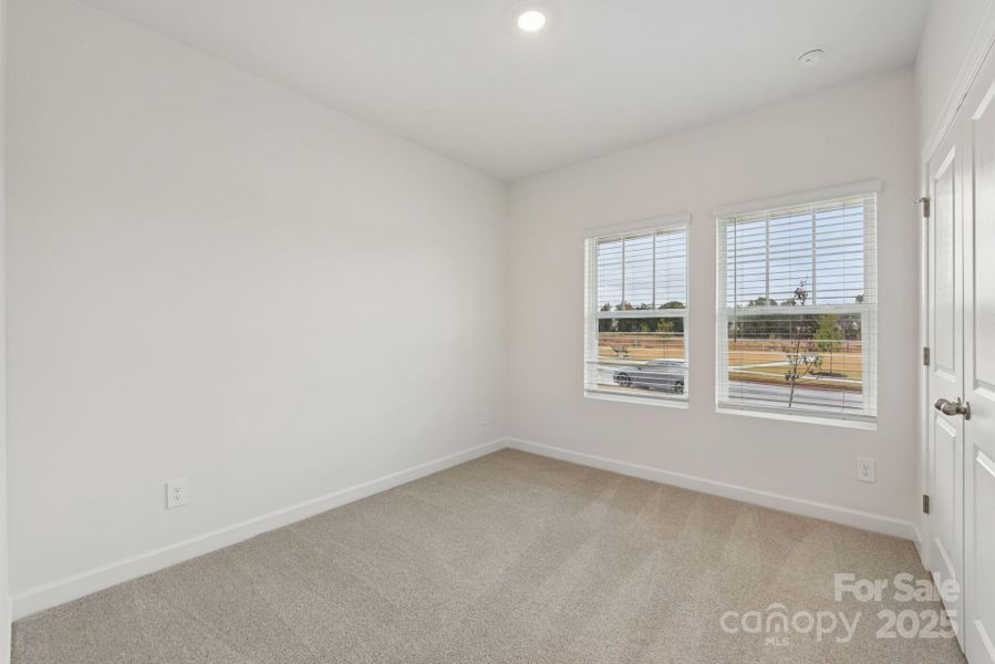 Spacious, unfurnished interior of a new home in Brighton Springs, York (Image 23).