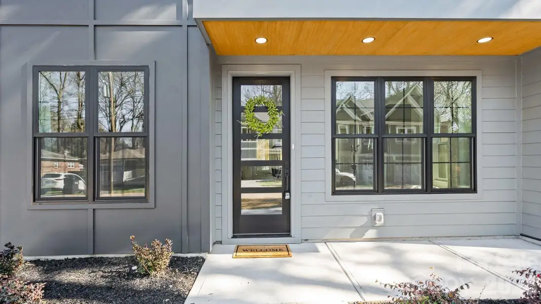 Exterior details and patio area of a home in , Charlotte (Image 3).