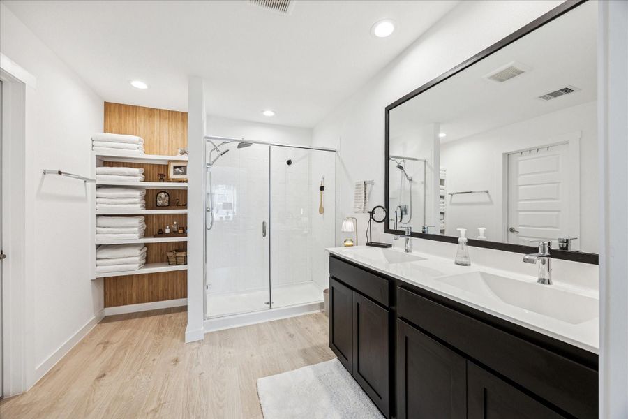 Furnished interior view inside a new home in Tamarron, Fulshear (Image 27). Furnished interior view inside a new home in Tamarron, Fulshear (Image 27).