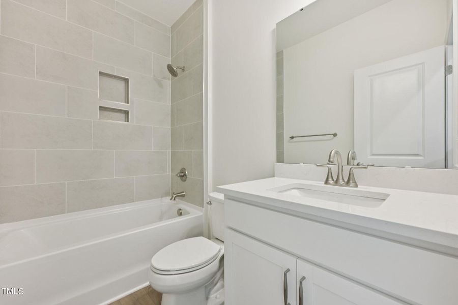 17-web-or-mls-Alden Wy-S3107-017