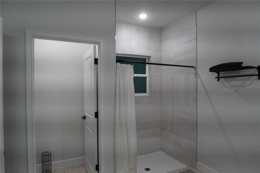 Image 47 of a home in .