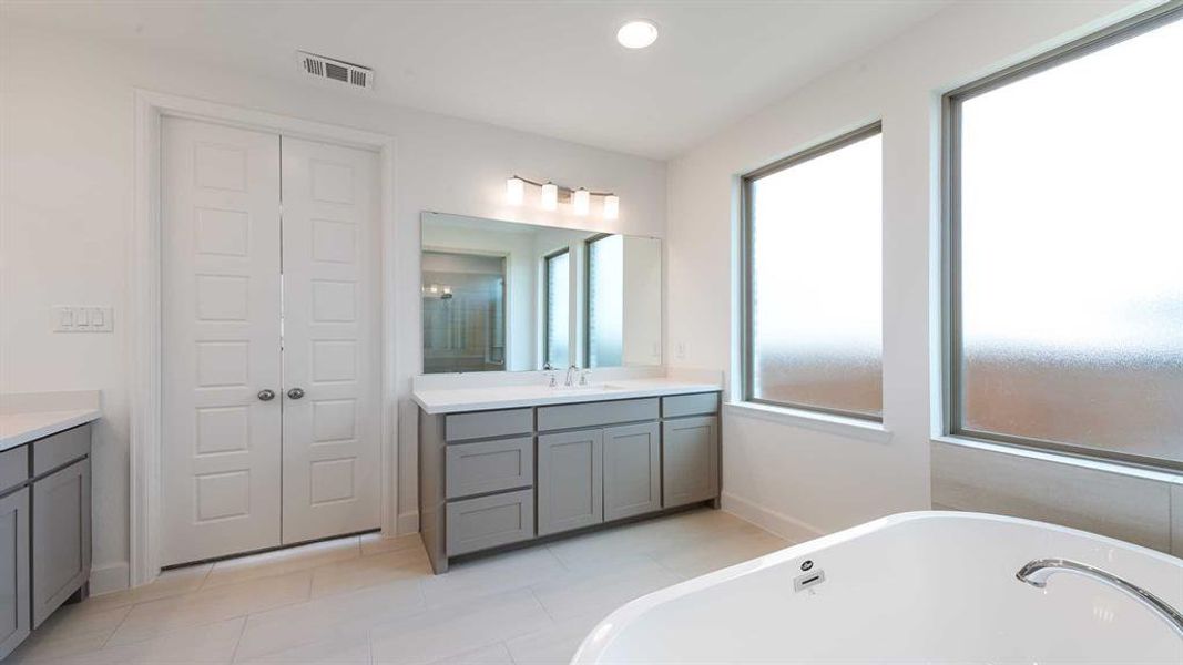 Furnished interior view inside a new home in The Lakes Of Somercrest 60', Midlothian (Image 14). Furnished interior view inside a new home in The Lakes Of Somercrest 60', Midlothian (Image 14).