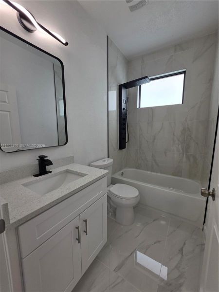 Furnished interior view inside a new home in , Lehigh Acres (Image 10).