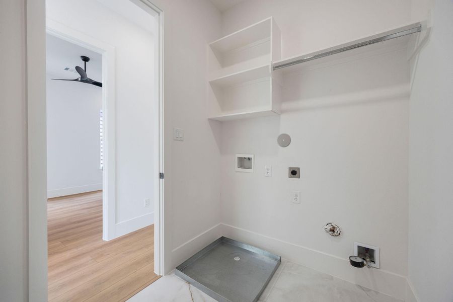 Spacious, unfurnished interior of a new home in , Houston (Image 22).