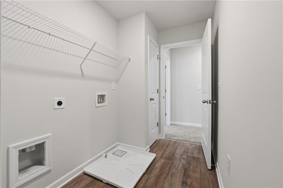 Spacious, unfurnished interior of a new home in Concord Oaks, Powder Springs (Image 18). Spacious, unfurnished interior of a new home in Concord Oaks, Powder Springs (Image 18).