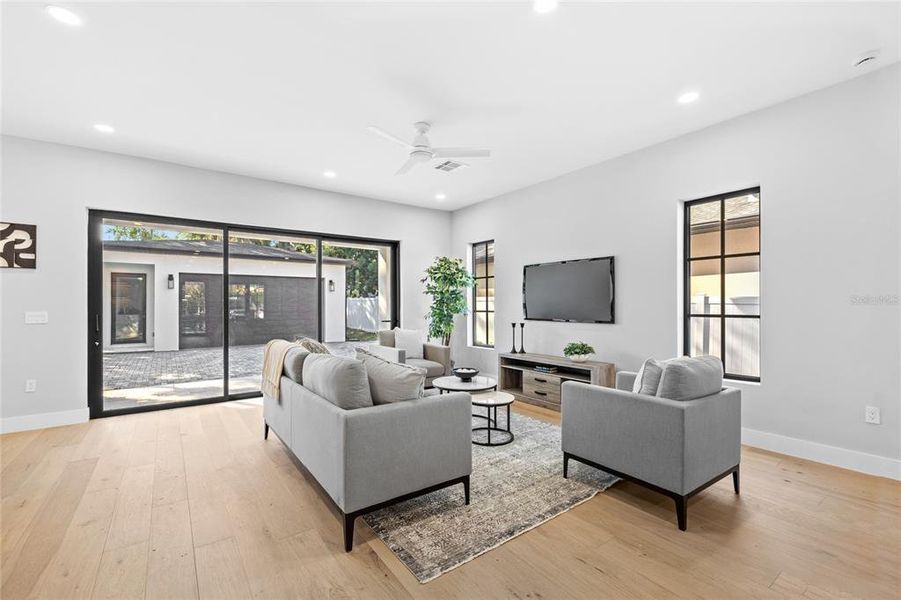 Furnished interior view inside a new home in , Orlando (Image 46). Furnished interior view inside a new home in , Orlando (Image 46).