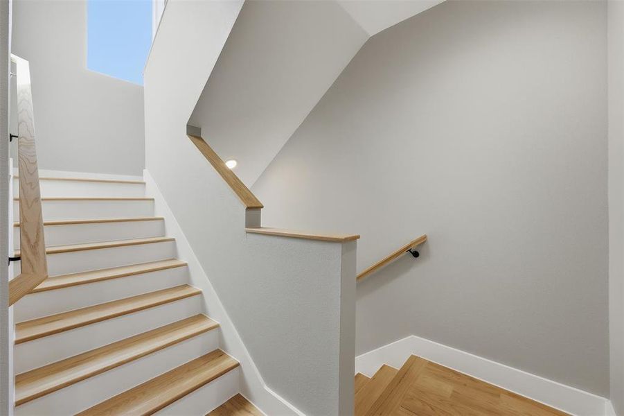 Spacious, unfurnished interior of a new home in , Dallas (Image 20).