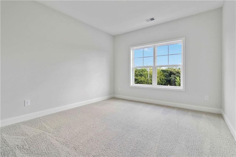 Spacious, unfurnished interior of a new home in Serenity, Hapeville (Image 11).