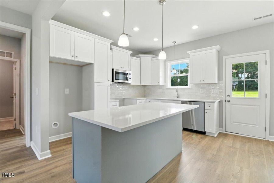 12-100 Sagewood Dr-12