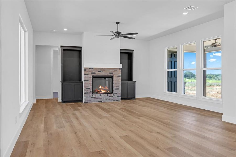 Spacious, unfurnished interior of a new home in , Cleburne (Image 22). Spacious, unfurnished interior of a new home in , Cleburne (Image 22).