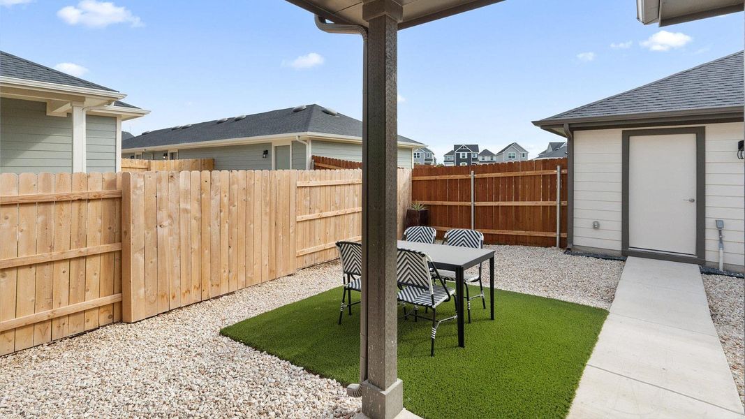 Exterior details and patio area of a home in Avery Centre, Round Rock (Image 25).