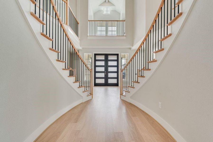 Spacious, unfurnished interior of a new home in Somerset Park, Rockwall (Image 36). Spacious, unfurnished interior of a new home in Somerset Park, Rockwall (Image 36).