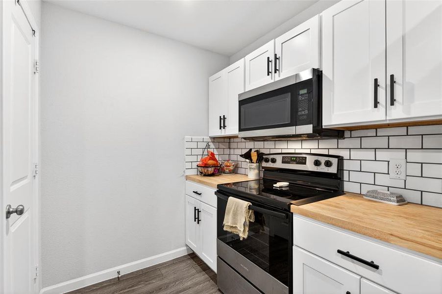 Furnished interior view inside a new home in Villages of Mayfield, Cleburne (Image 9).