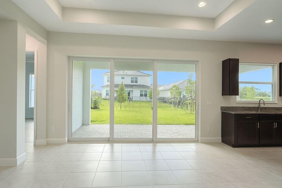 Spacious, unfurnished interior of a new home in , Westlake (Image 13).
