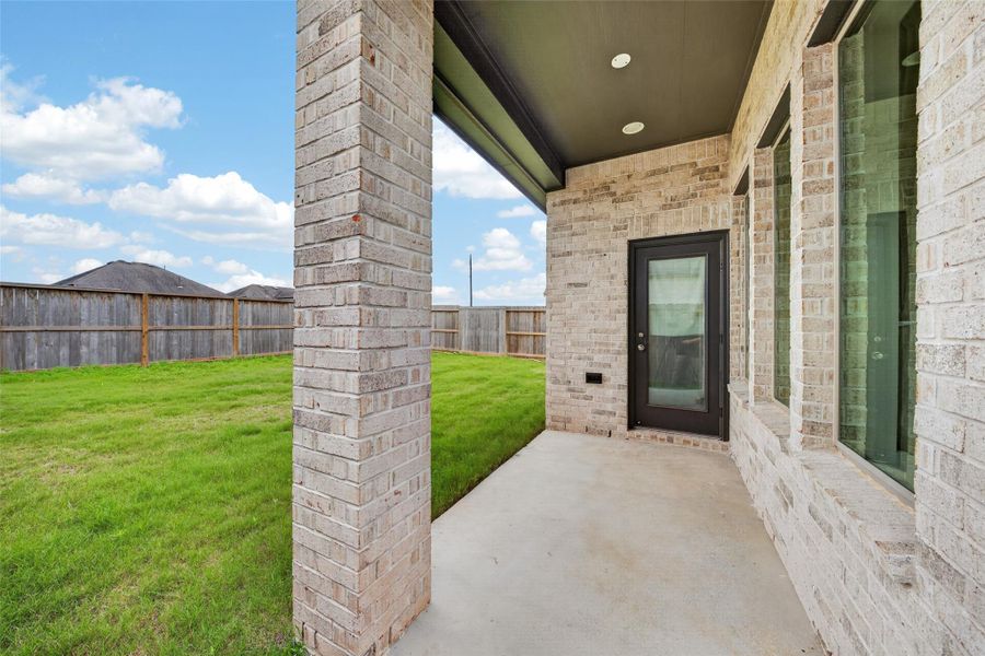 Exterior details and patio area of a home in Jordan Ranch, Fulshear (Image 3).