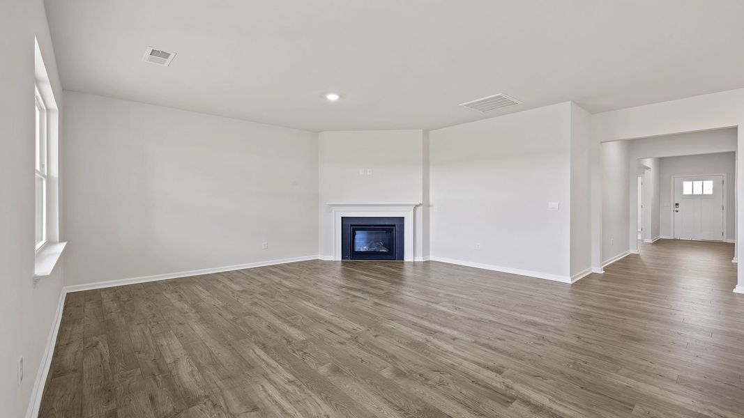 Spacious, unfurnished interior of a new home in Spring Ridge, Anderson (Image 20).