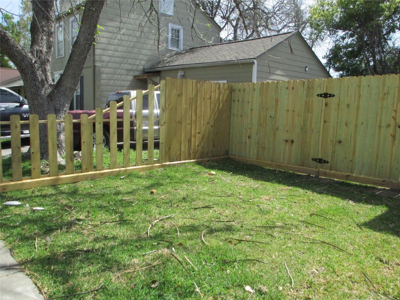 Exterior details and patio area of a home in , Baytown (Image 30).