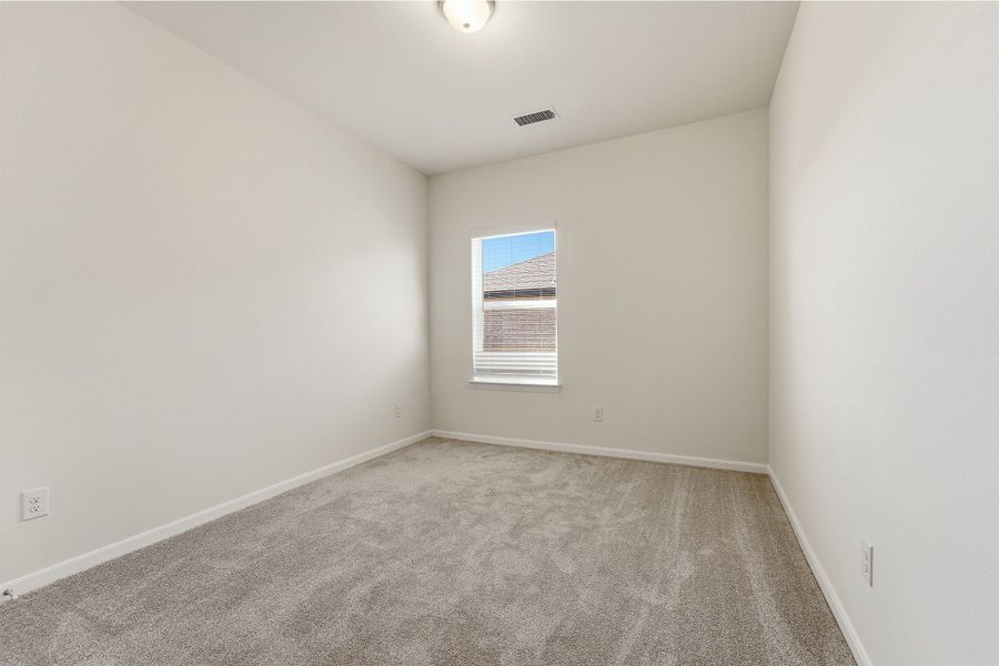 Spacious, unfurnished interior of a new home in Pebblebrook, Sherman (Image 48).