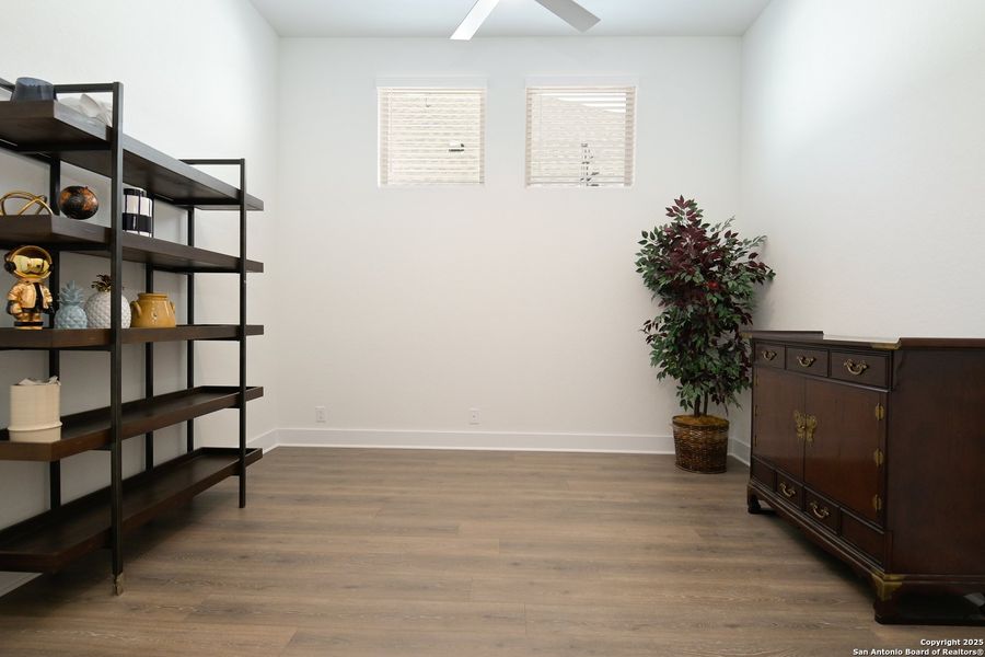 Furnished interior view inside a new home in Mesa Western, Cibolo (Image 5).