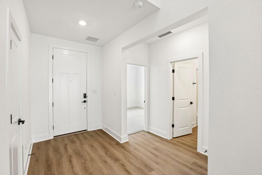 Spacious, unfurnished interior of a new home in Freedom at Anthem, Kyle (Image 29). Spacious, unfurnished interior of a new home in Freedom at Anthem, Kyle (Image 29).