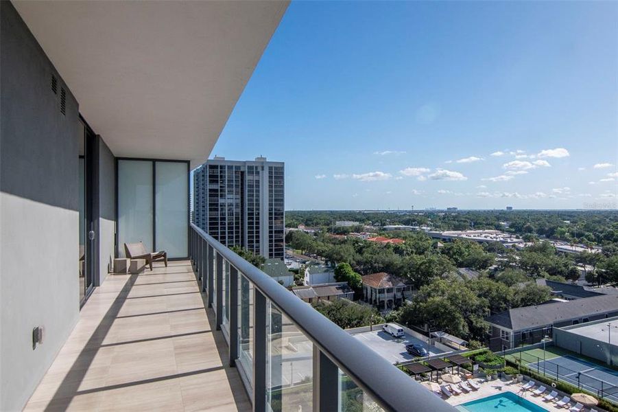 Condo located in Tampa, FL showcasing its design and architecture (Image 41). Condo located in Tampa, FL showcasing its design and architecture (Image 41).