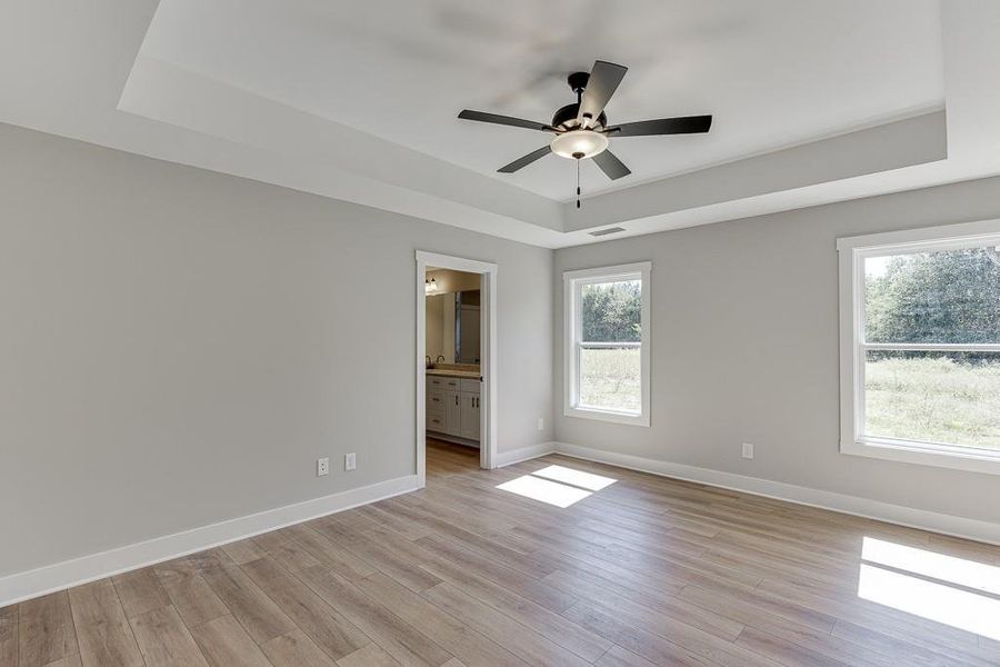 Spacious, unfurnished interior of a new home in , Hartwell (Image 21).