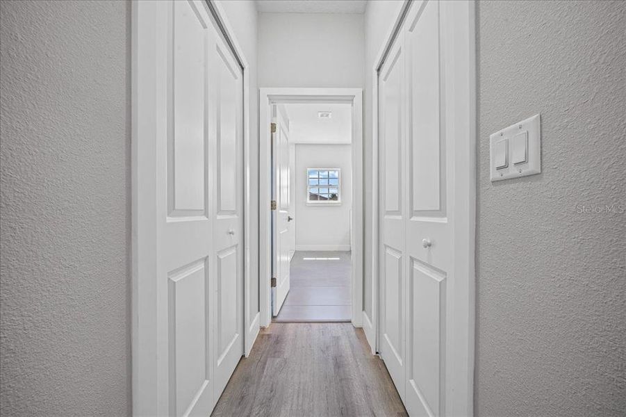 Spacious, unfurnished interior of a new home in , Ocala (Image 31).