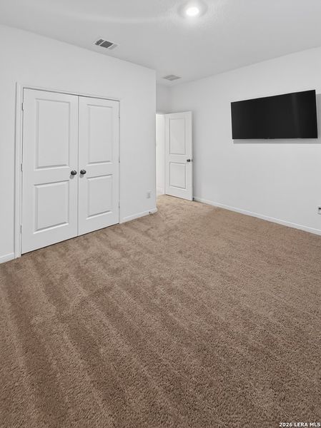 Spacious, unfurnished interior of a new home in Brookmill, San Antonio (Image 13). Spacious, unfurnished interior of a new home in Brookmill, San Antonio (Image 13).
