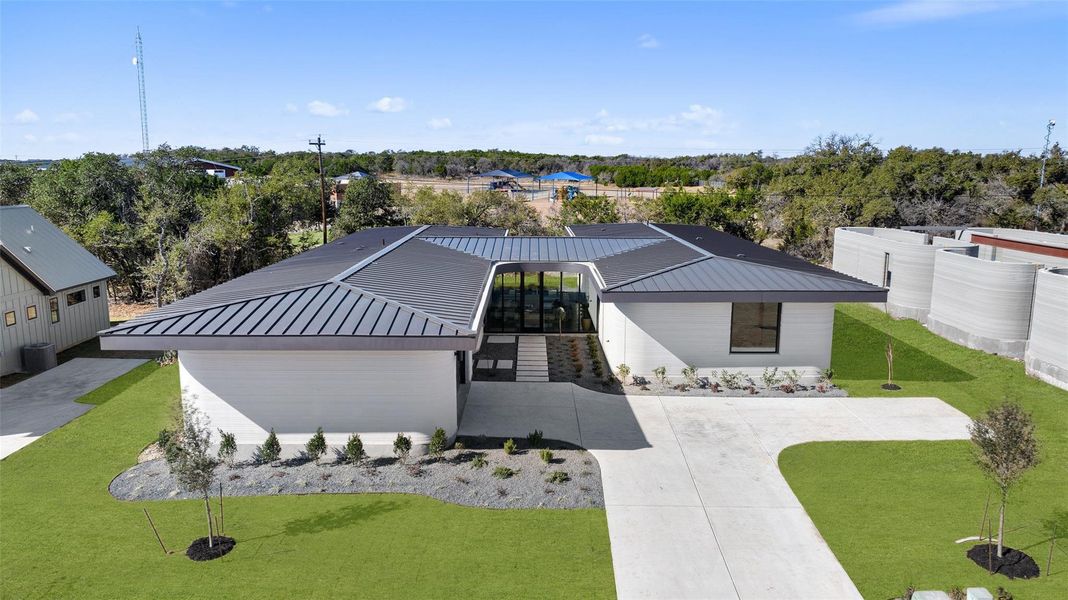 Exterior space Exterior space