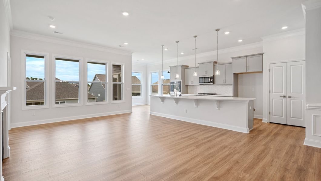 Spacious, unfurnished interior of a new home in The Villas at Pine Valley, Boiling Springs (Image 16).