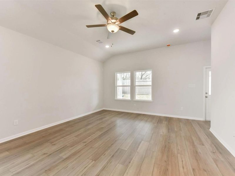 Spacious, unfurnished interior of a new home in Windmill Estates, Magnolia (Image 16). Spacious, unfurnished interior of a new home in Windmill Estates, Magnolia (Image 16).
