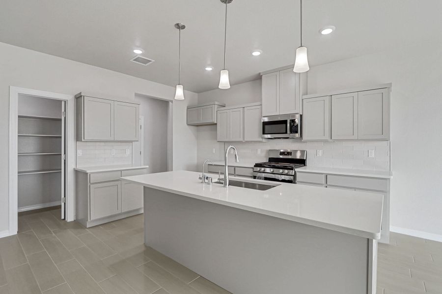 Furnished interior view inside a new home in Emerald Estates, Horizon City (Image 16). Furnished interior view inside a new home in Emerald Estates, Horizon City (Image 16).