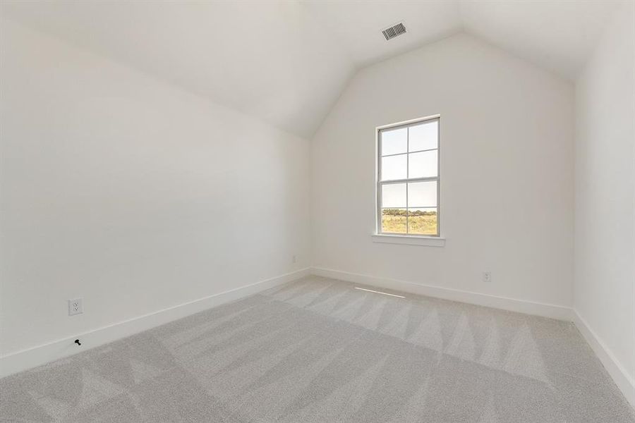 Spacious, unfurnished interior of a new home in The Homestead - 62', Rockwall (Image 24).