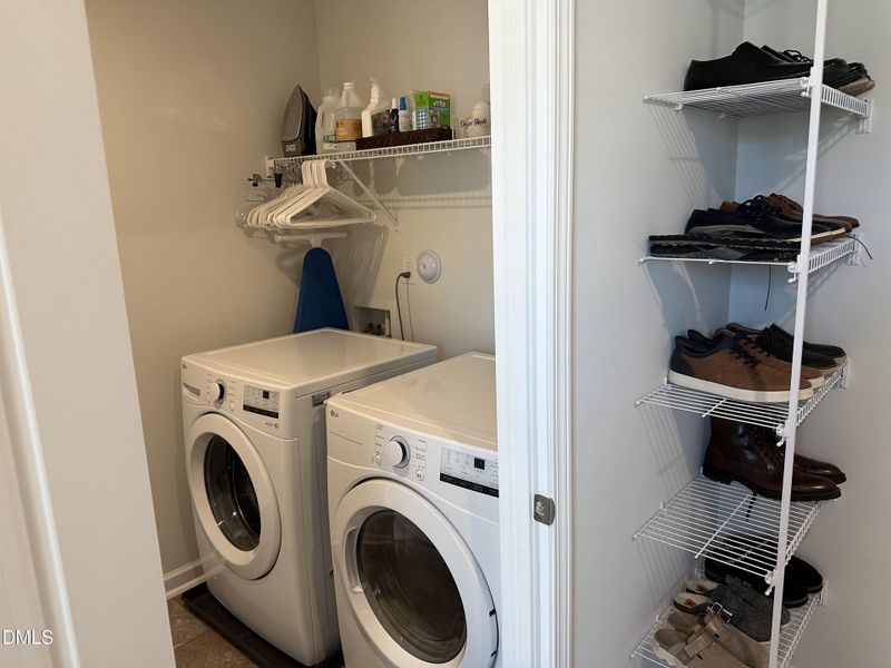 Laundry access to close Laundry access to close