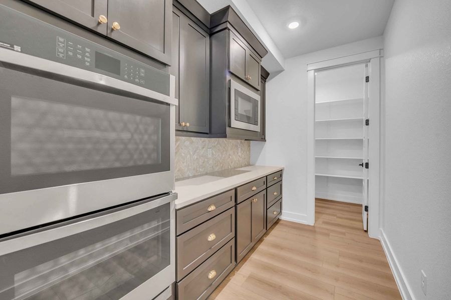 Furnished interior view inside a new home in King Oaks, Salado (Image 11). Furnished interior view inside a new home in King Oaks, Salado (Image 11).