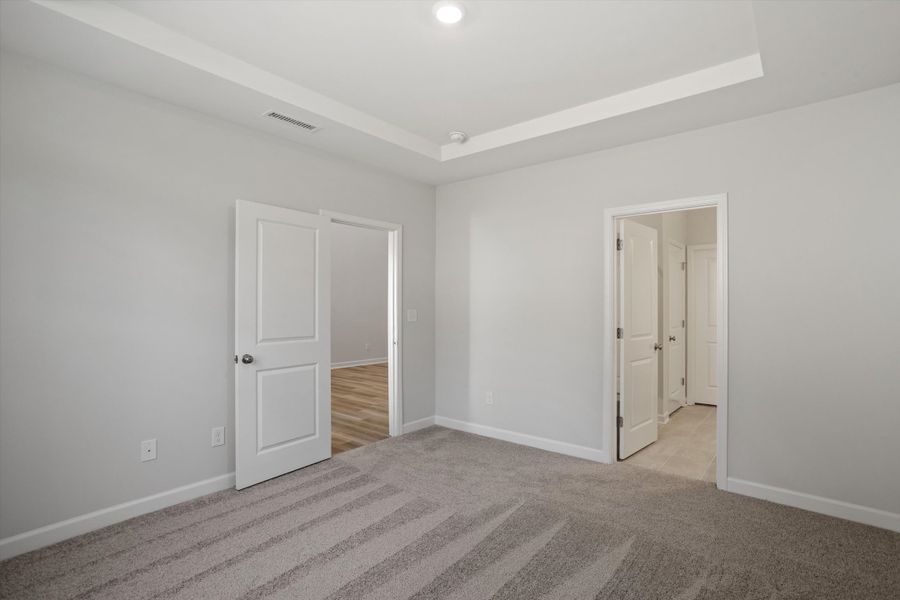 Spacious, unfurnished interior of a new home in Ovation at Sweetbrier, Durham (Image 20).