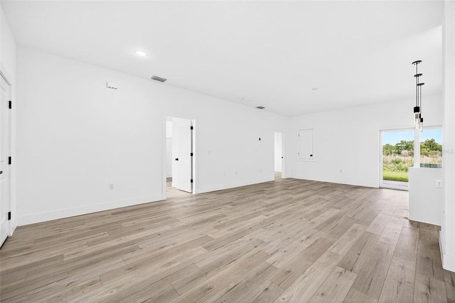 Spacious, unfurnished interior of a new home in , Port Charlotte (Image 34).