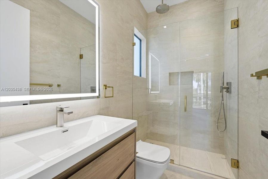 Furnished interior view inside a new home in , Hollywood (Image 16).