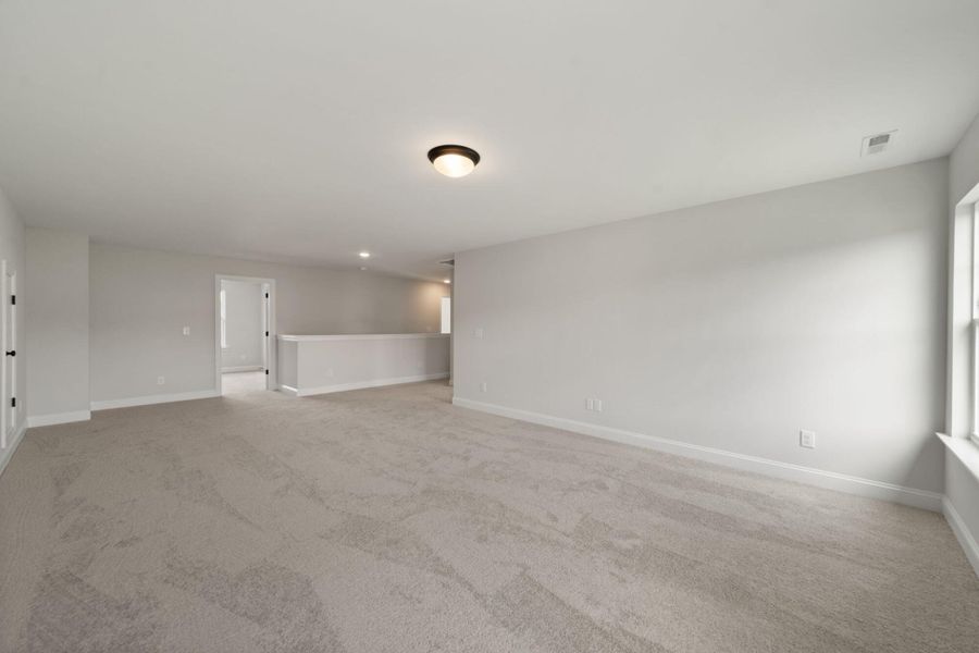 Spacious, unfurnished interior of a new home in Hopewell Garden, Winston-Salem (Image 16).
