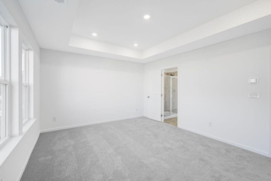 Spacious, unfurnished interior of a new home in Chandler Run, Tucker (Image 14).