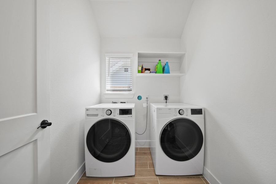 Furnished interior view inside a new home in , Iowa Colony (Image 11). Furnished interior view inside a new home in , Iowa Colony (Image 11).
