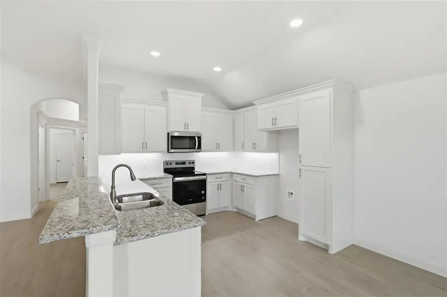 Furnished interior view inside a new home in , Tolar (Image 6).